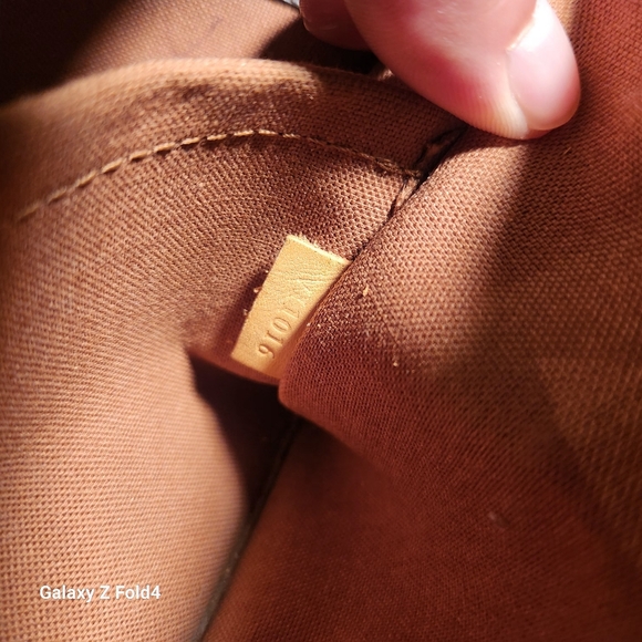 Authentic Louis Vuitton Popincourt Monogram Hand Bag - Picture 11 of 16